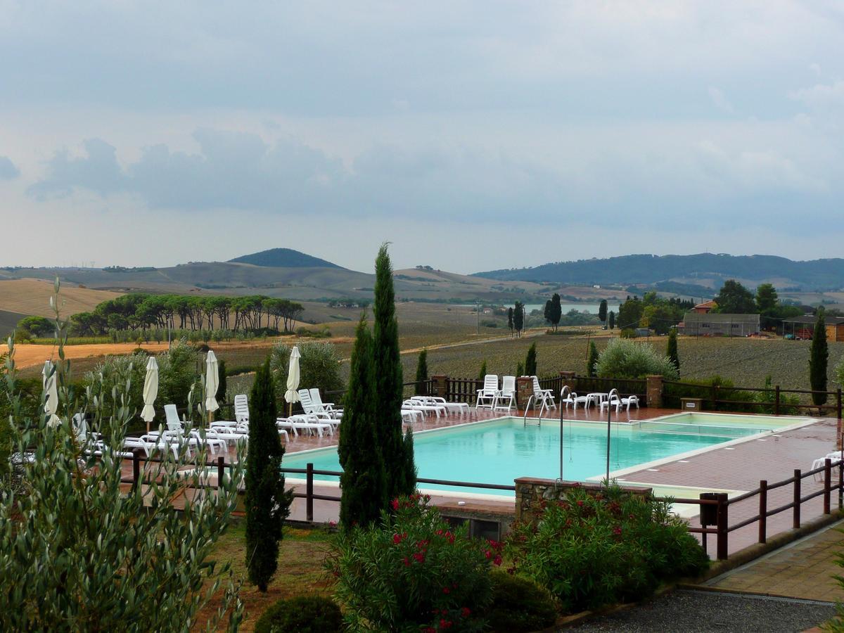San Giorgio Country Residence Санта Луче Екстериор снимка